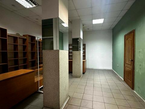 комерційна за адресою Івана Франка вул., 27