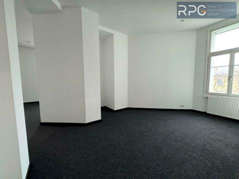 комерційна за адресою Музейний пров., 4