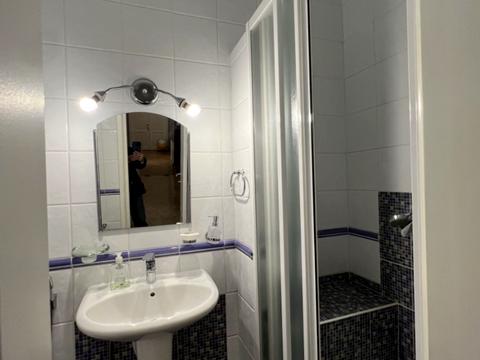 квартира за адресою Толстого Льва пл., 4
