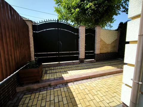 будинок за адресою Олени Теліги пров. (Достоєвського), 43