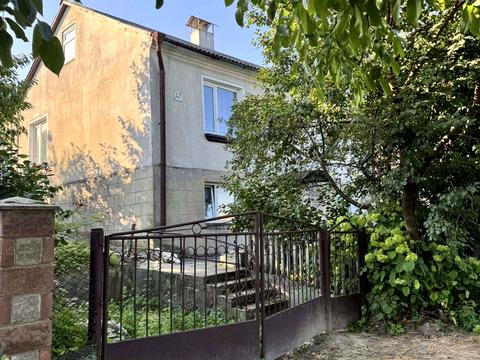 будинок за адресою Бучанська вул. (Курчатова)