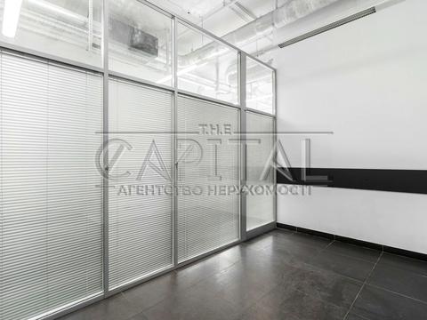 комерційна за адресою Мокра вул. (Кудряшова), 20а