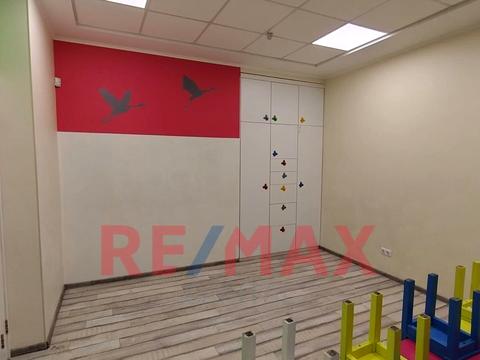 комерційна за адресою Авіаконструктора Ігоря Сікорського вул. (Танкова), 4-В