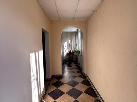 комерційна за адресою Київська вул., 83