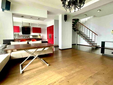 квартира за адресою Сергія Подолинського вул. (Благоєва), 7