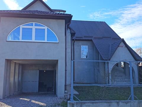 будинок за адресою Приозерна вул.