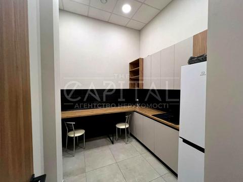 комерційна за адресою Глибочицька вул., 73