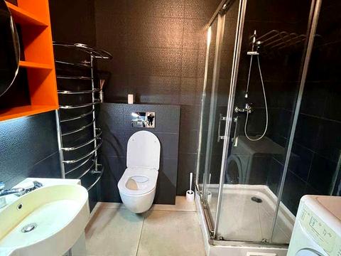 квартира за адресою Юнацька вул., 10