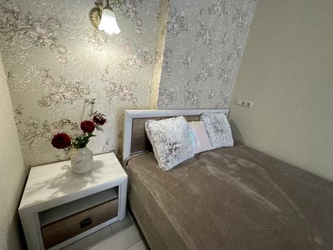 квартира за адресою Володимира Великого вул. (Артема), 10