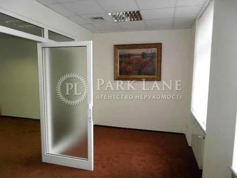 комерційна за адресою Володимирська вул., 77-А