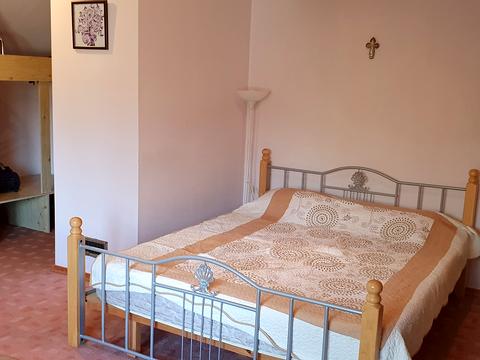 будинок за адресою Краєвидна вул.