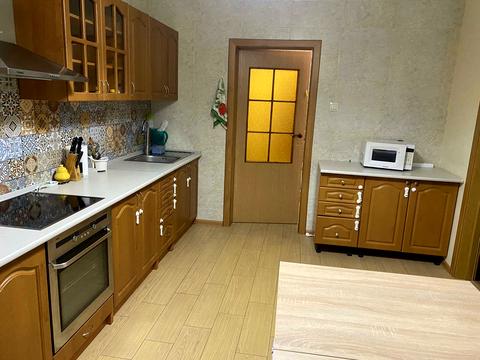 квартира за адресою Драгоманова вул., 1-Б