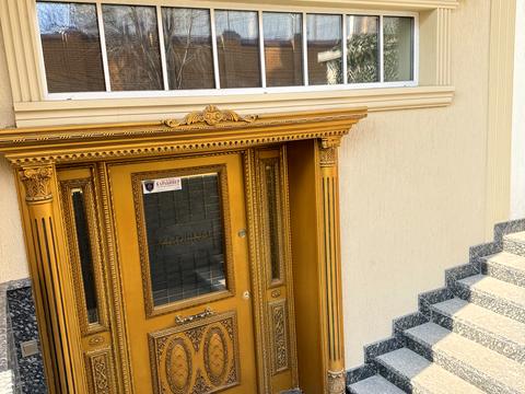 комерційна за адресою Генуезька вул., 5б