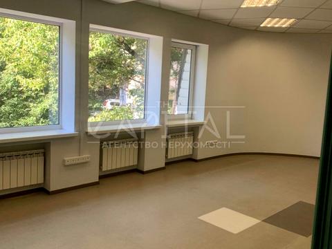 комерційна за адресою Задорожний пров., 1-А