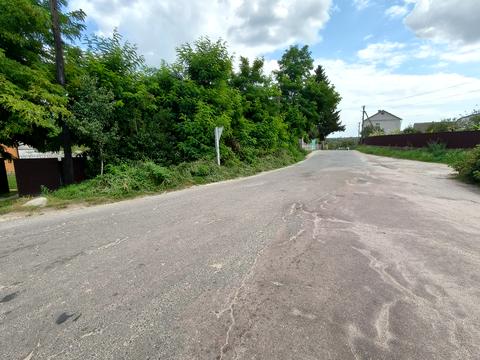комерційна за адресою Центральна, 7