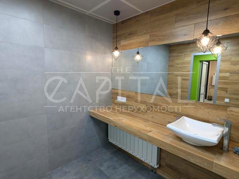 комерційна за адресою Оболонська набережна вул., 7