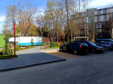паркомісце за адресою Дачна вул., 28