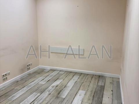 комерційна за адресою Богдана Хмельницького вул., 19/21