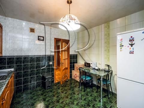 квартира за адресою Ревуцького вул., 42-Б