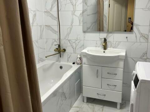 квартира по адресу Олександра Хіри ул., 19