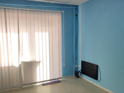 коммерческая по адресу Королеви Єлизавети 2, 15