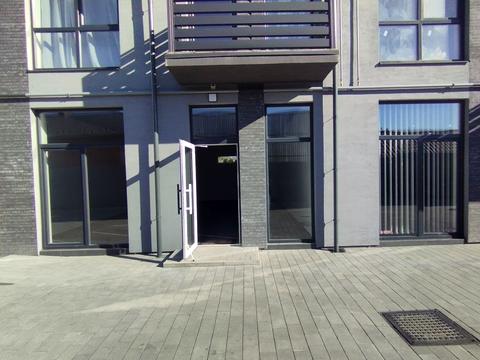 комерційна за адресою Міклоша Берчені вул., 86