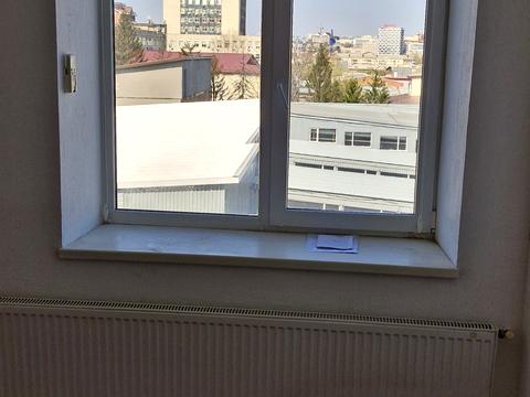 коммерческая по адресу Защитников Украины пл. (Восстания), 7/8