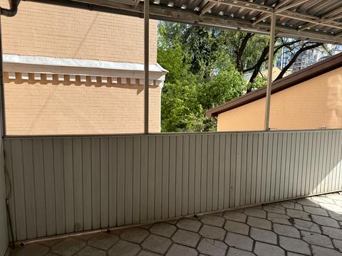 комерційна за адресою Саксаганського вул., 99