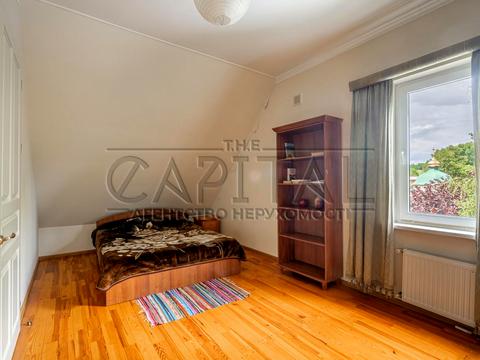 будинок за адресою Центральна, 3