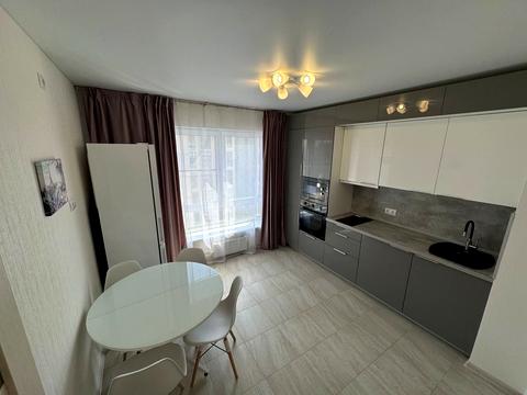 квартира за адресою Співдружності вул., 10