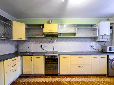 квартира по адресу Золотогорская ул., 3