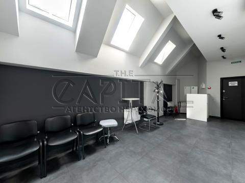 комерційна за адресою Богдана Хмельницького вул., 3