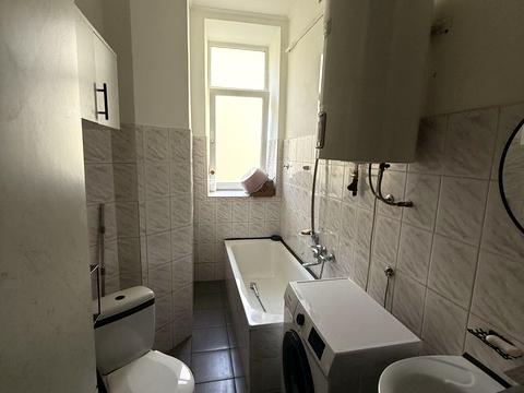 квартира за адресою Дорошенка вул., 56