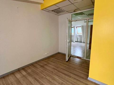 комерційна за адресою Володимирська вул., 97/37