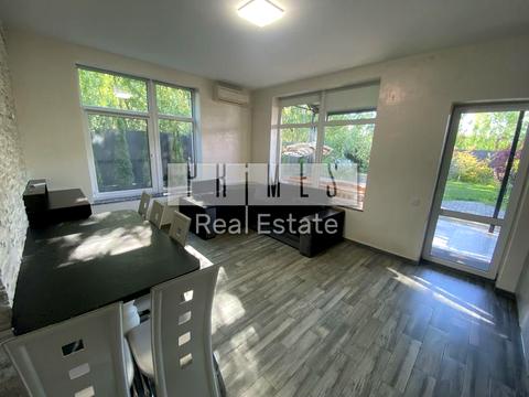 будинок за адресою с. Зазим'я, Вишнева вул.