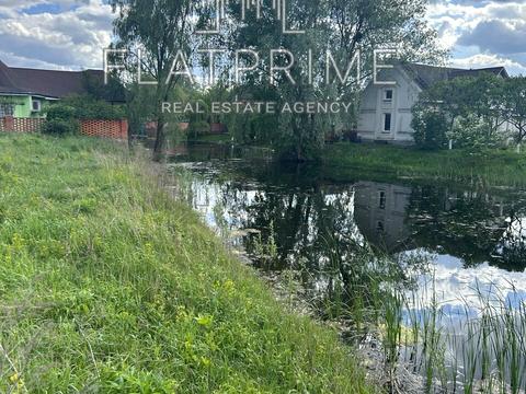 участок по адресу Лісова