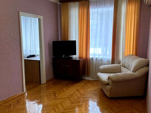 квартира за адресою Миколи Міхновського бульв. (Дружби народів), 8