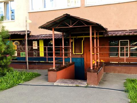 комерційна за адресою Боголюбова вул., 12