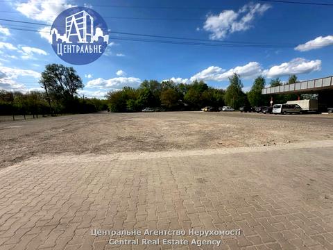 комерційна за адресою Ярослава Мудрого вул. (Моріса Тореза), 64Б