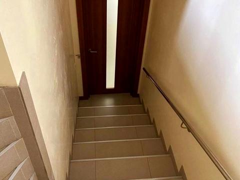 комерційна за адресою Волошкова вул., 80