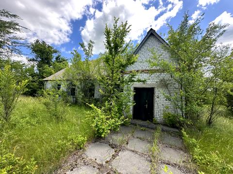 комерційна за адресою Миру, 7