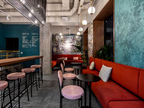 комерційна за адресою Саксаганського вул., 53/80