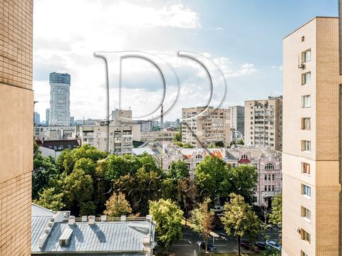 квартира за адресою Михайла Омеляновича-Павленка вул. (Суворова), 11