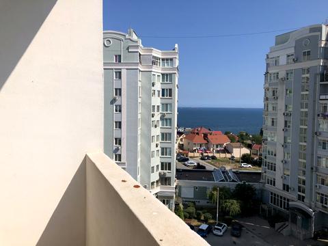 квартира за адресою Радісна вул., 21