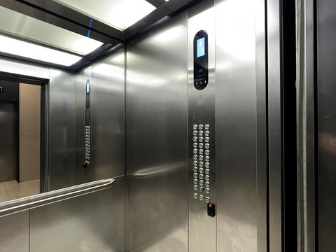 квартира за адресою Зарічна вул., 4