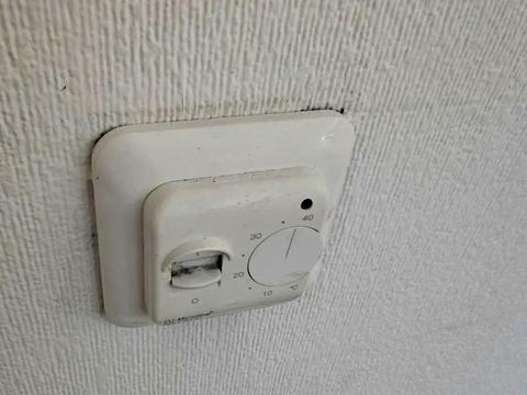 комерційна за адресою Володимирська вул., 51/53