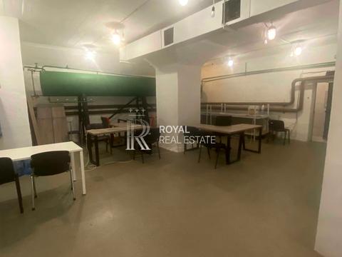 комерційна за адресою Почайнинська вул., 12-Б