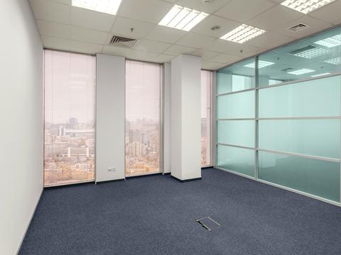 коммерческая по адресу Николая Амосова ул., 12