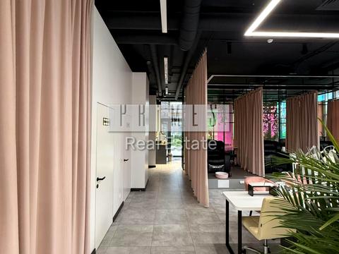 коммерческая по адресу Андрея Верхогляда ул. (Михайла Драгомирова), 17-Б