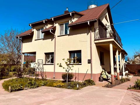 будинок за адресою Центральная 8, 62